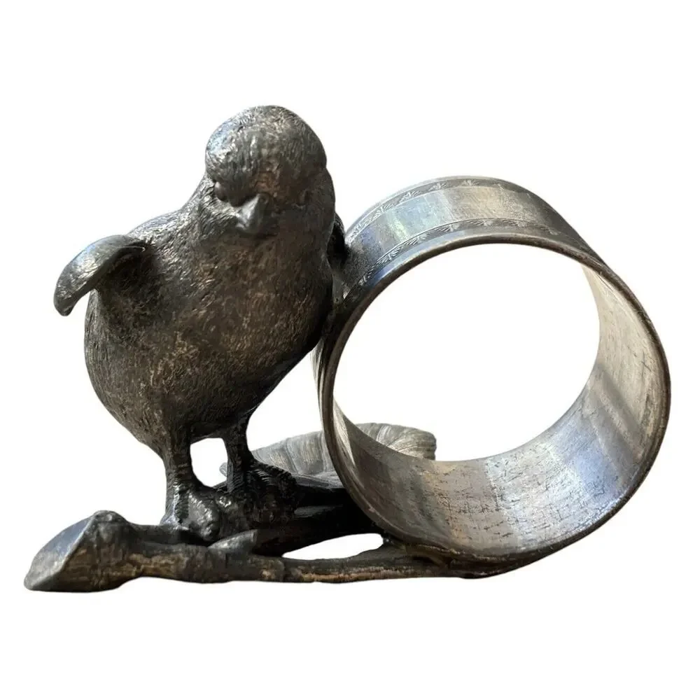 VICTORIAN FIGURAL BIRD BABY CHICK On Branch Leaf SILVERPLATE NAPKIN RING Antique